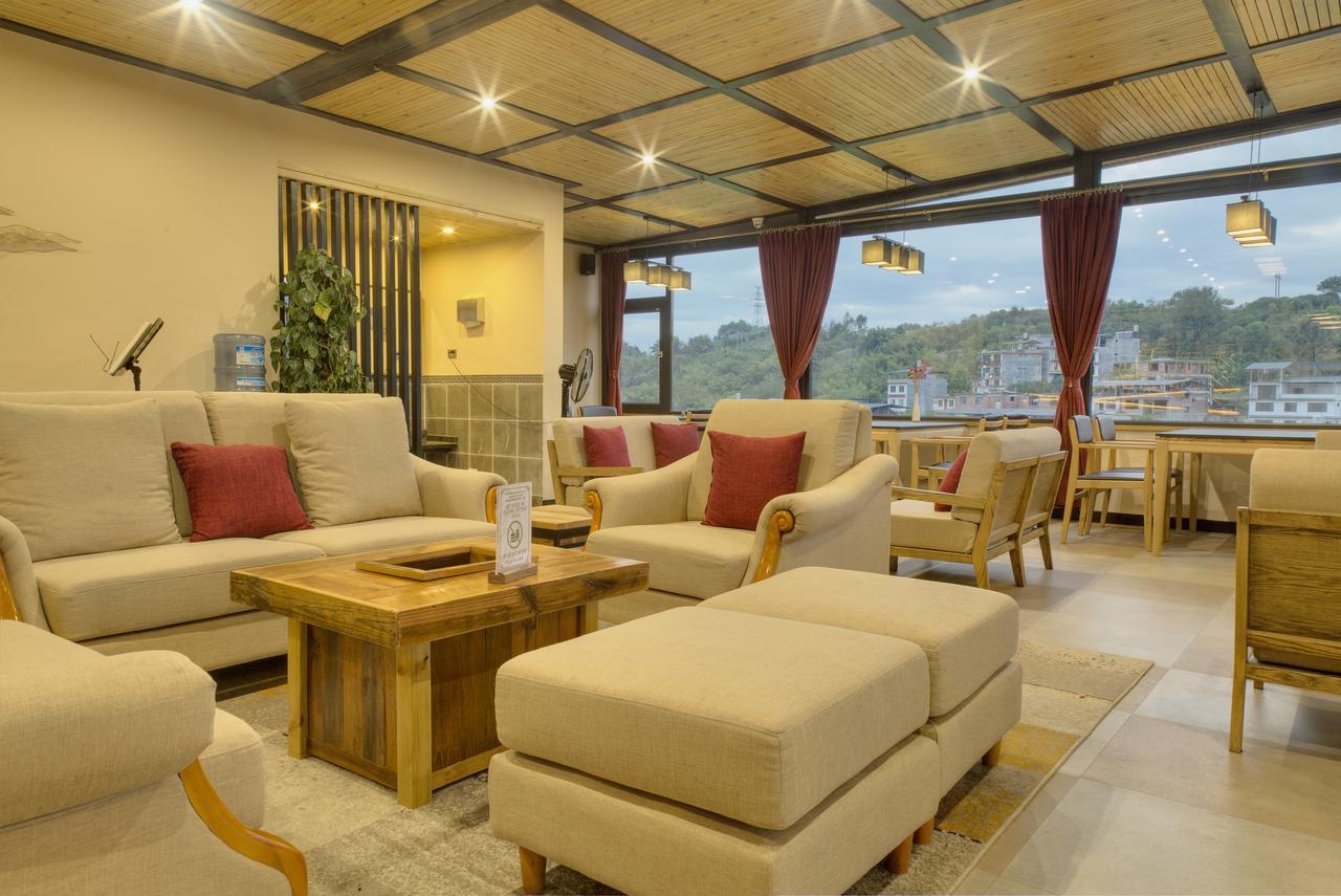 The Bamboo Leaf Yangshuo Hotel Exterior photo